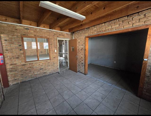 1,000M² WAREHOUSE TO LET IN BENONI SOUTH